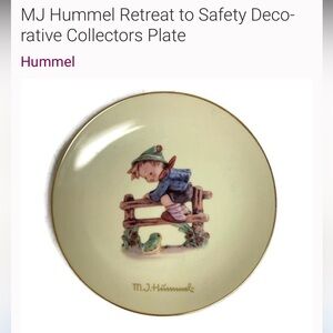 Collectible Vintage Hummel Cream Decorative Plate Set & bell!!
